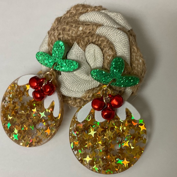 ❤️Christmas Ball/Ornament Earrings💚 - Picture 3 of 4